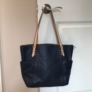 Micheal Kors Jet Set Leather Tote in Navy Blue